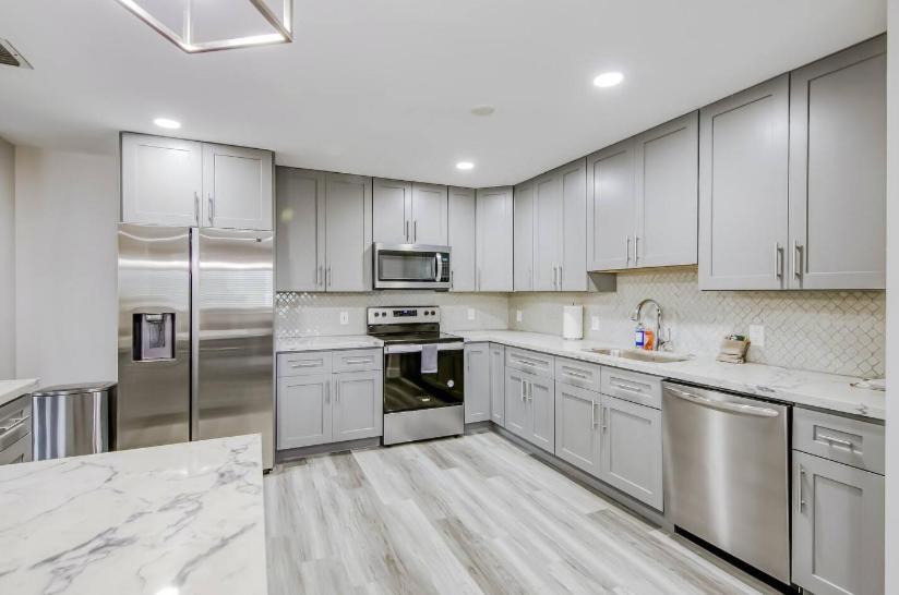 Dog Friendly Condo With Beach Access, Hot Tub, Firepit Уест Палм Бийч Екстериор снимка