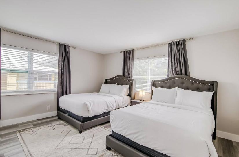Dog Friendly Condo With Beach Access, Hot Tub, Firepit Уест Палм Бийч Екстериор снимка